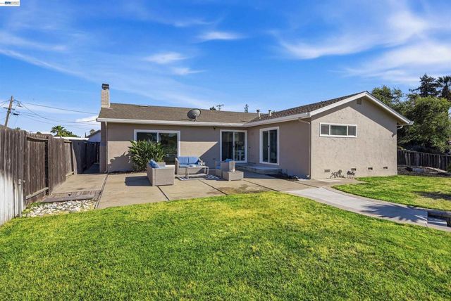 3 W Lake Ct., Antioch, CA 94509