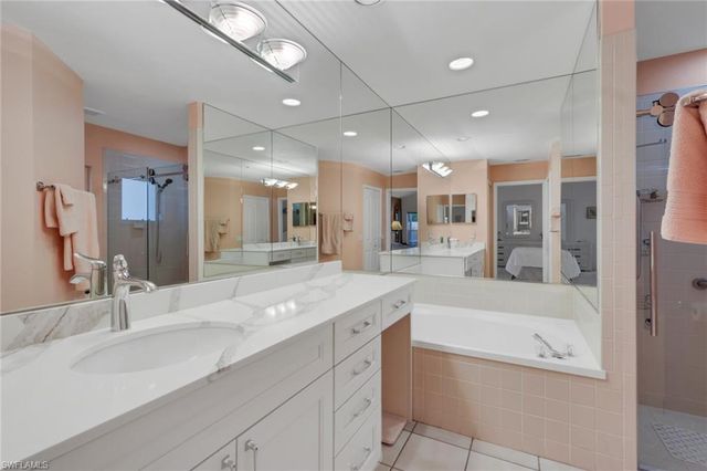 11011 Linnet LN, Naples, FL 34119