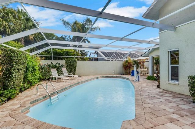 11011 Linnet LN, Naples, FL 34119