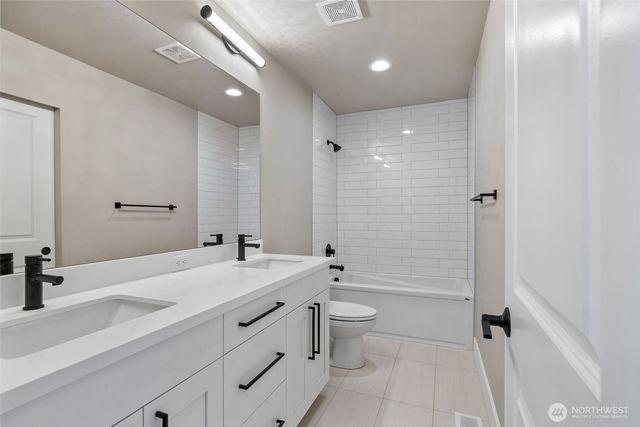 917 183rd Place SW, Lynnwood, WA 98037
