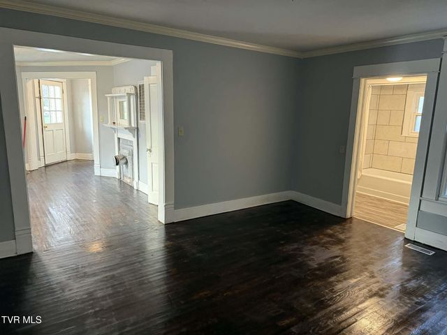 620 East Gilley Avenue, Big Stone Gap, VA 24219