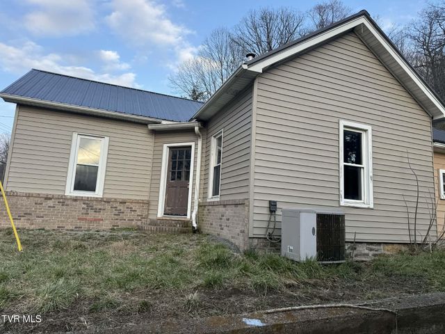 620 East Gilley Avenue, Big Stone Gap, VA 24219