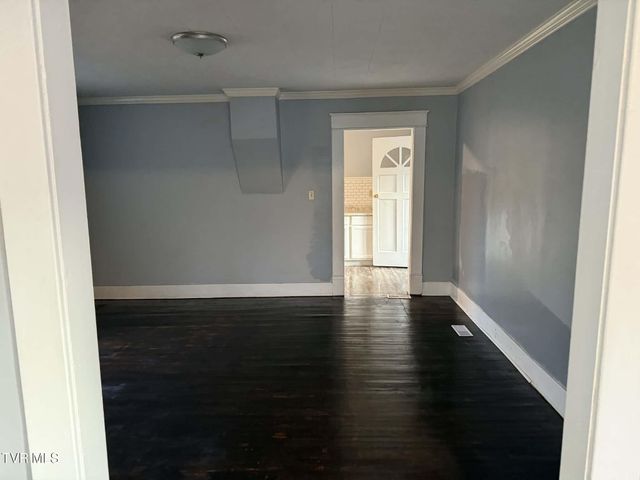 620 East Gilley Avenue, Big Stone Gap, VA 24219