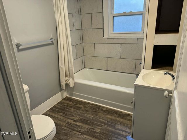 620 East Gilley Avenue, Big Stone Gap, VA 24219