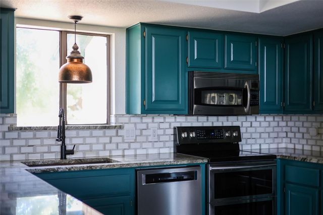 20900 Boggy Ford RD, Lago Vista, TX 78645