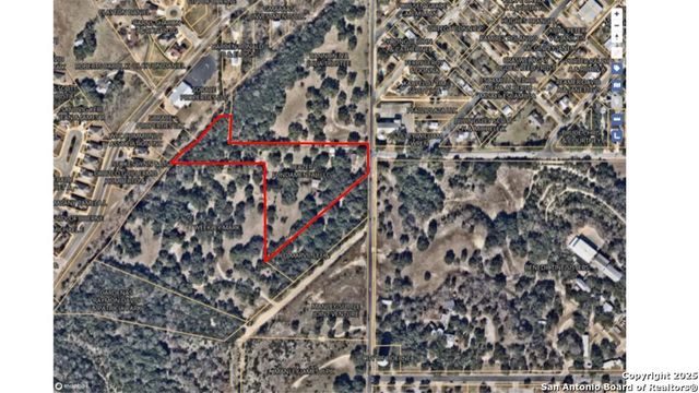 502 S School, Boerne, TX 78006