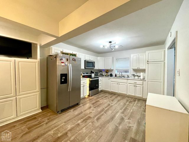 145 S Parkview Drive, Trumann, AR 72472