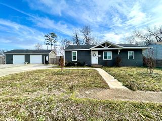 145 S Parkview Drive, Trumann, AR 72472