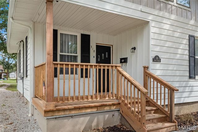 318 N CEDAR Street, O'fallon, IL 62269