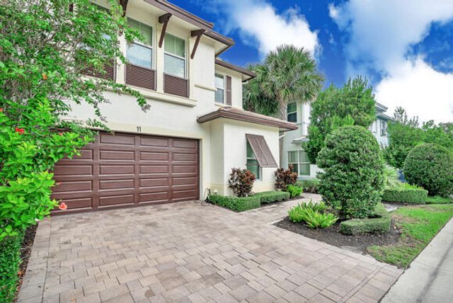 23008 Clear Echo Drive 11, Boca Raton, FL 33433