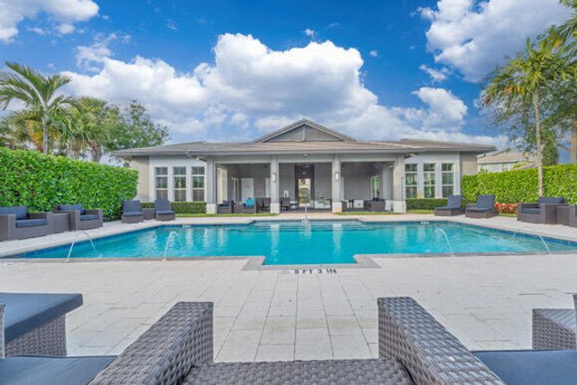 23008 Clear Echo Drive 11, Boca Raton, FL 33433