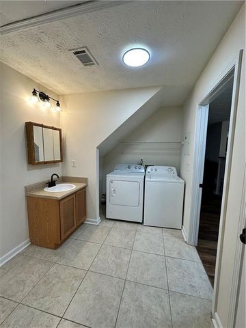 1011 Estes Drive SW B2, Atlanta, GA 30310
