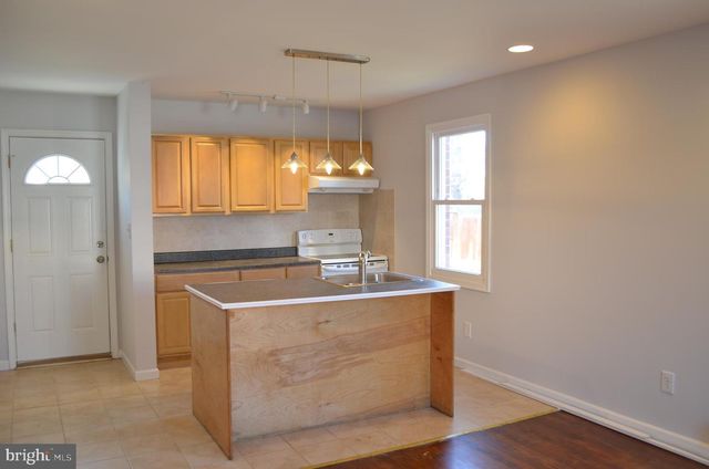 4801 BASS PL SE, Washington, DC 20019