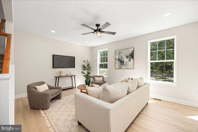 108 BLUE ANCHOR RD, Sicklerville, NJ 08081