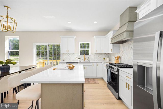 108 BLUE ANCHOR RD, Sicklerville, NJ 08081