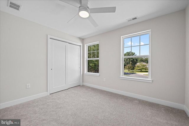 108 BLUE ANCHOR RD, Sicklerville, NJ 08081