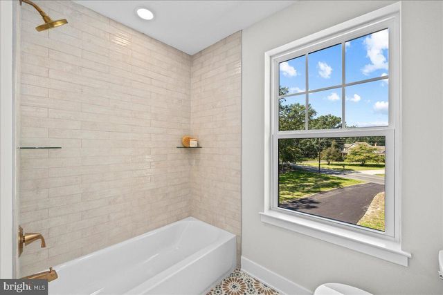 108 BLUE ANCHOR RD, Sicklerville, NJ 08081