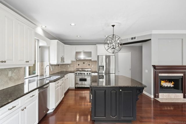 4168 Calle Isabelino, San Diego, CA 92130