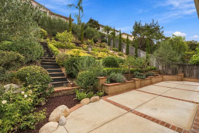 4168 Calle Isabelino, San Diego, CA 92130