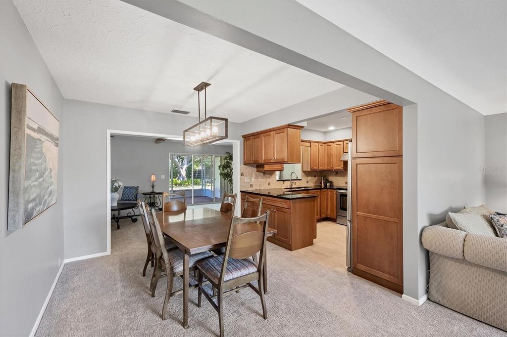 Image 11 of property listing at 5201 STEVENS DRIVE, Sarasota, FL 34234
