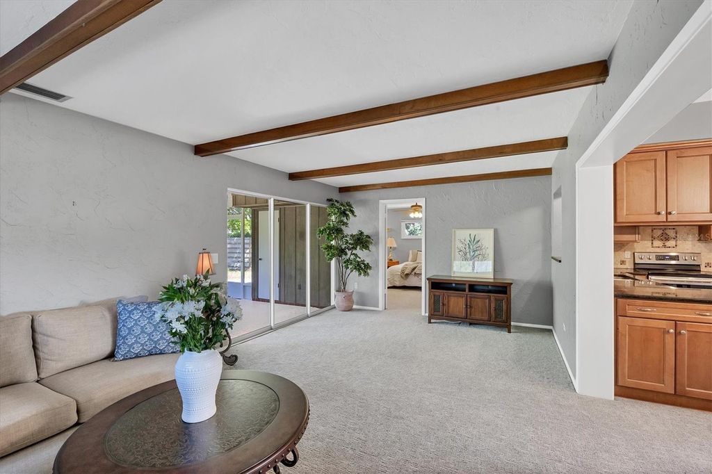 Image 16 of property listing at 5201 STEVENS DRIVE, Sarasota, FL 34234