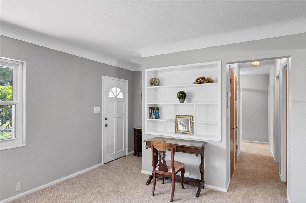 Image 6 of property listing at 5201 STEVENS DRIVE, Sarasota, FL 34234