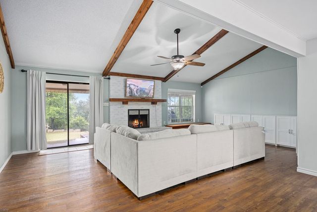 803 Smokey Mountain Dr, Kerrville, TX 78028