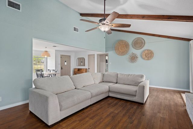 803 Smokey Mountain Dr, Kerrville, TX 78028
