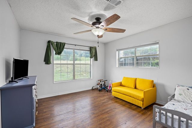 803 Smokey Mountain Dr, Kerrville, TX 78028