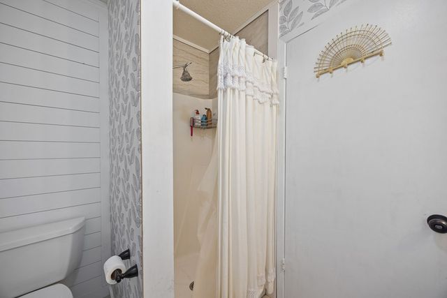 803 Smokey Mountain Dr, Kerrville, TX 78028