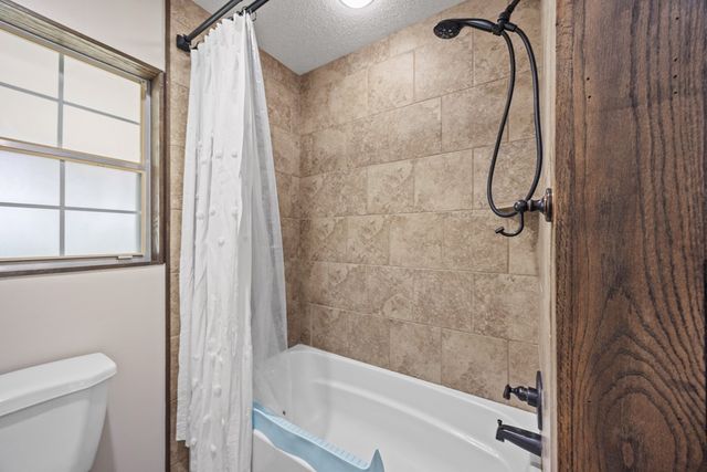 803 Smokey Mountain Dr, Kerrville, TX 78028
