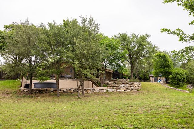 803 Smokey Mountain Dr, Kerrville, TX 78028