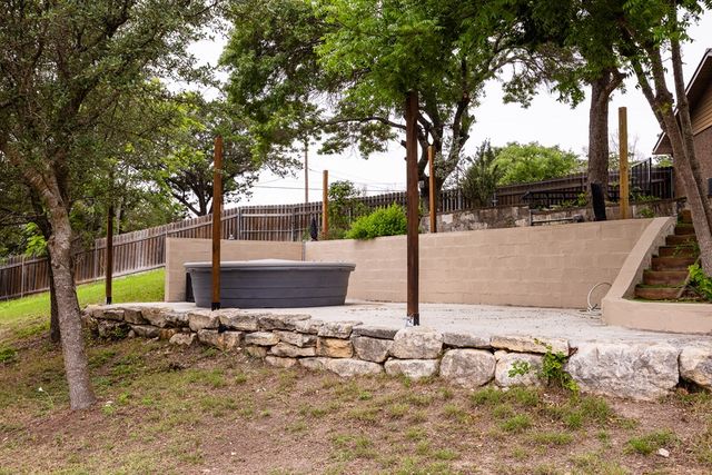 803 Smokey Mountain Dr, Kerrville, TX 78028
