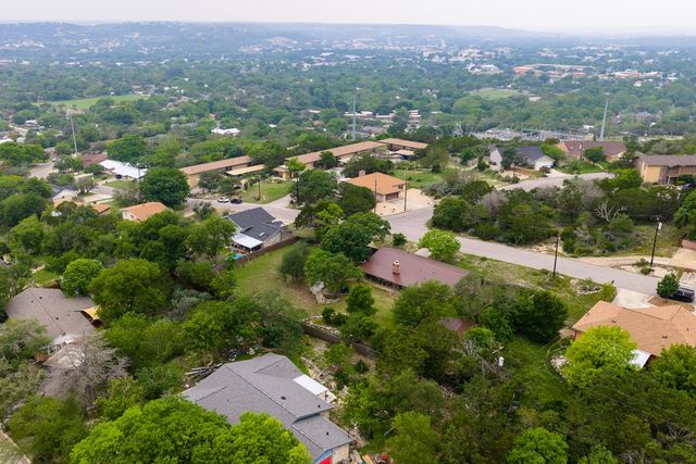 803 Smokey Mountain Dr, Kerrville, TX 78028