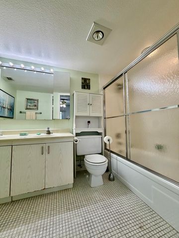 2101 Lucaya Bend, Coconut Creek, FL 33066