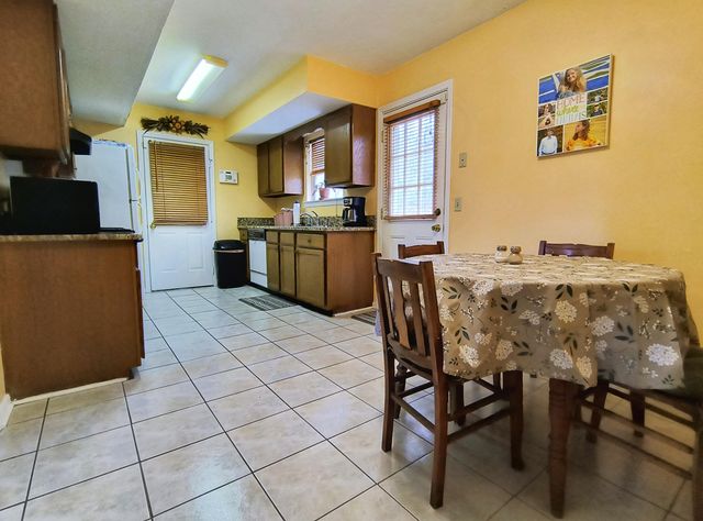 364 Roach Hollow Road, Ringgold, GA 30736