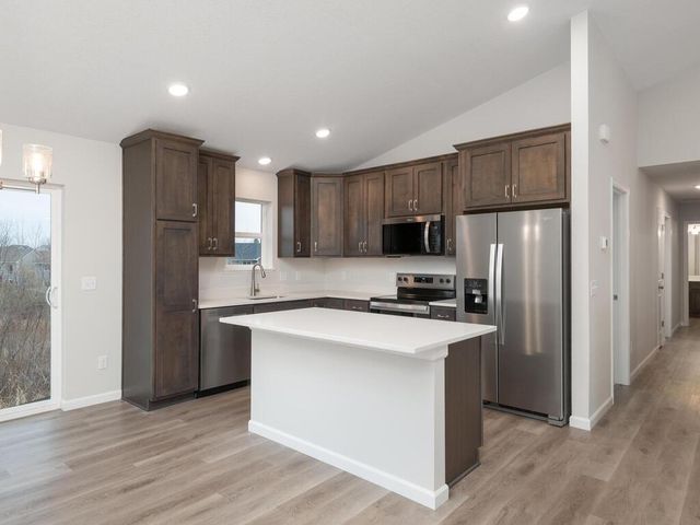 648 Hawthorne Lane, Watertown, MN 55388