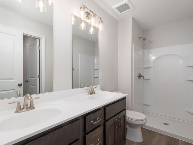 648 Hawthorne Lane, Watertown, MN 55388