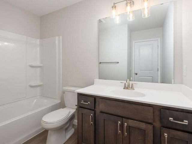 648 Hawthorne Lane, Watertown, MN 55388