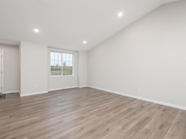 648 Hawthorne Lane, Watertown, MN 55388