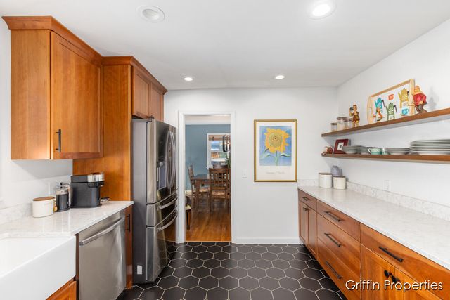 2509 Belknap Avenue, Grand Rapids, MI 49505