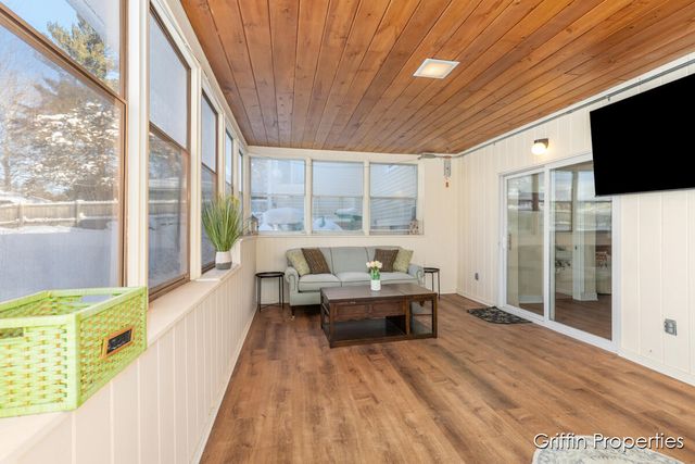 2509 Belknap Avenue, Grand Rapids, MI 49505