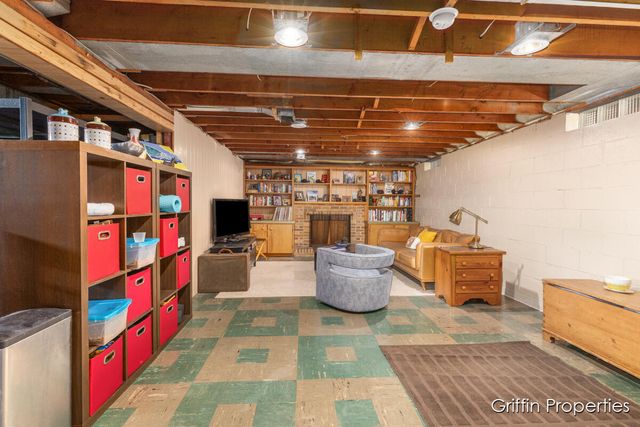 2509 Belknap Avenue, Grand Rapids, MI 49505