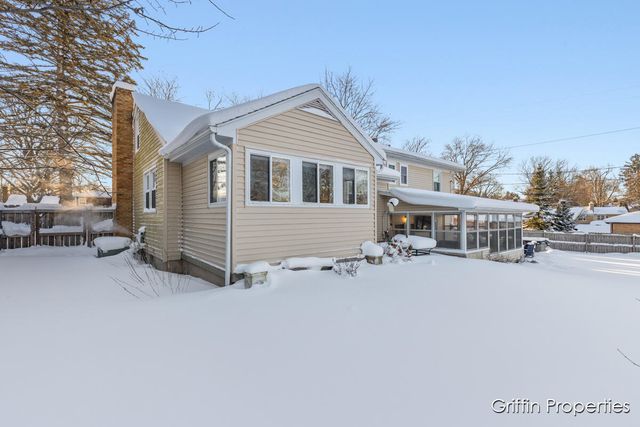 2509 Belknap Avenue, Grand Rapids, MI 49505