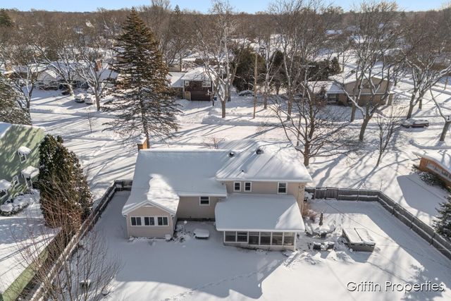 2509 Belknap Avenue, Grand Rapids, MI 49505