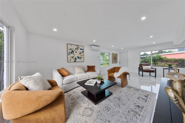 651 NW 9th St, Homestead, FL 33030