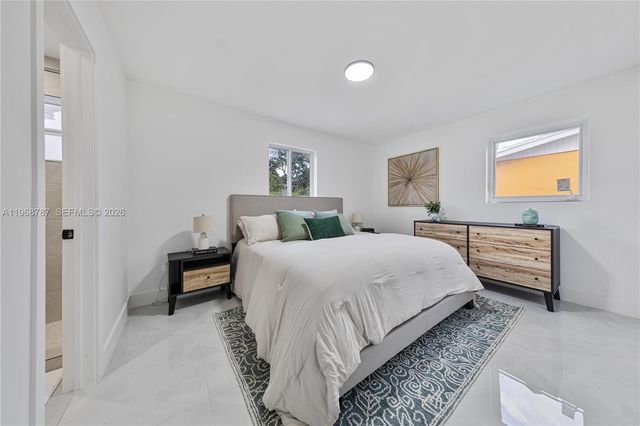 651 NW 9th St, Homestead, FL 33030