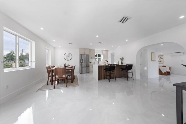 651 NW 9th St, Homestead, FL 33030