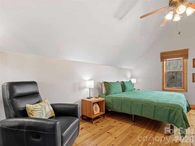 101 Jack Straw Lane, Burnsville, NC 28714