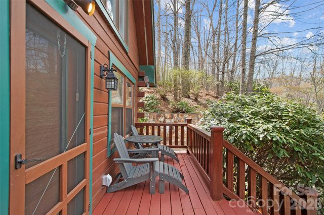 101 Jack Straw Lane, Burnsville, NC 28714